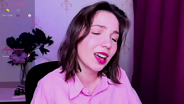 KindHazelHere_ webcam