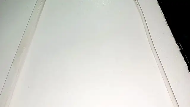 PetiteIvoryQueen19 webcam