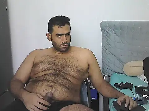 AlphaLatinoBear webcam