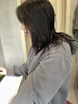 YourLittleDevil webcam