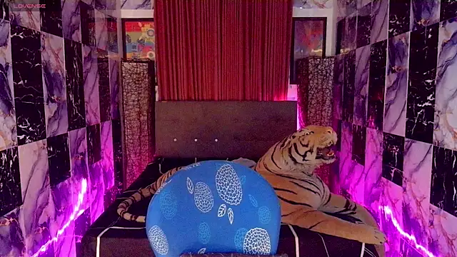 SeductiveSamanthaTS webcam