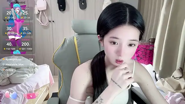 美女OiOi-666在线直播