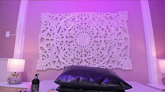 ElaineLaurent webcam