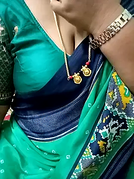 your-sameera (F milf) - Bra and panty in public