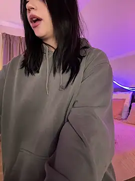 YourLittleDevil webcam