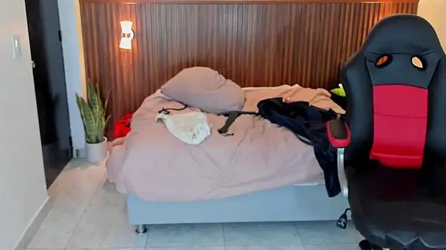 SAMANTACONNOR1 webcam