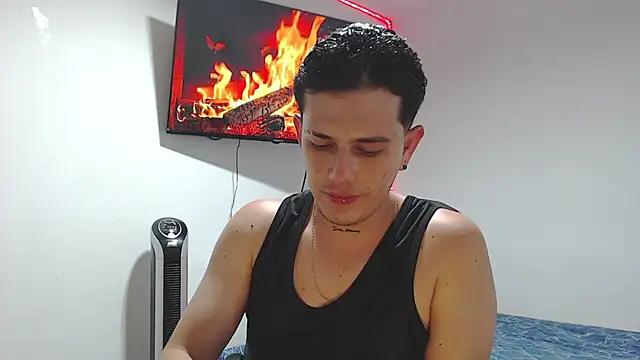 juan_camiloxxx - JUAN_CAMILOXXX's free webcam - UK Sex Cams