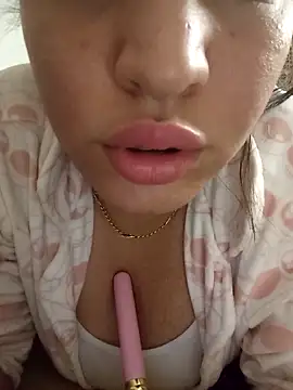 kamilia_sexyy - Kamilia_sexyy's free webcam - UK Sex Cams