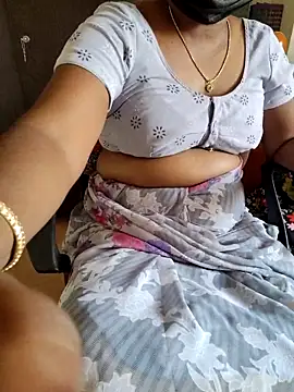 tamil_roja69 (F milf) - Boobs  oil massage
