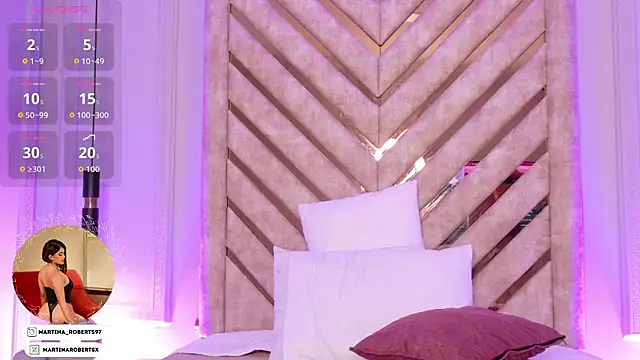 Martina-Roberts- webcam