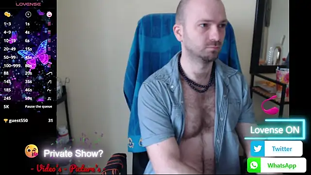 RealManHaveHairy webcam