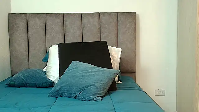 karina_lewis_ webcam