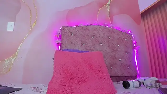 violet_taylor_ webcam