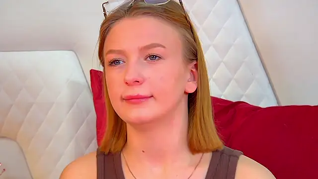 BeatriceBinoche webcam