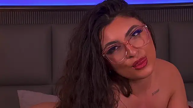 Natasha_Olive webcam