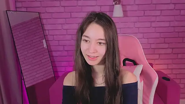 Nicole_Brownie webcam