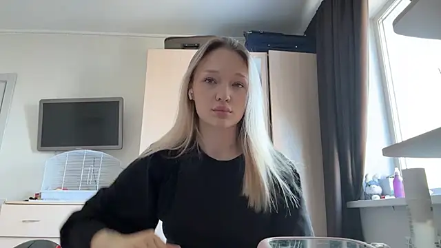 KazukoChristie webcam