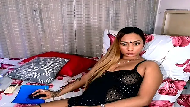 sexyindianchic webcam