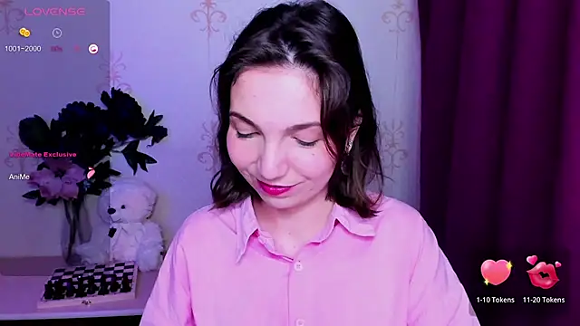 KindHazelHere_ webcam