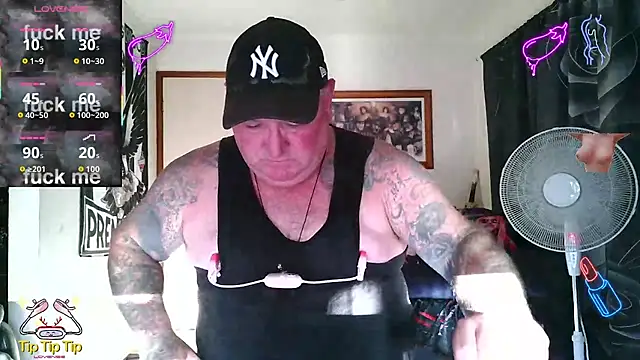 KINKYBLUEYES69 webcam