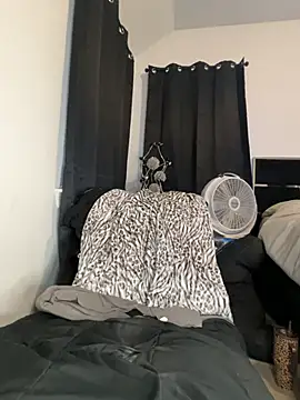 Exotic_Queen_ webcam