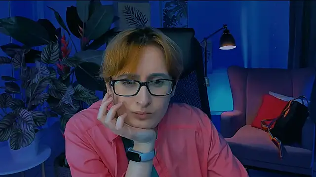 lixeluna - LixeLuna's free webcam - UK Sex Cams