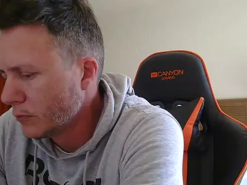 TroyDieselXXX webcam