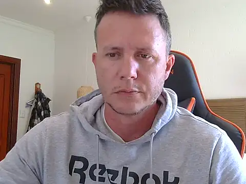 TroyDieselXXX webcam