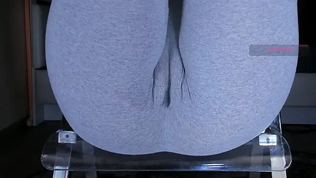 Cameltoe_squirt_inPants webcam