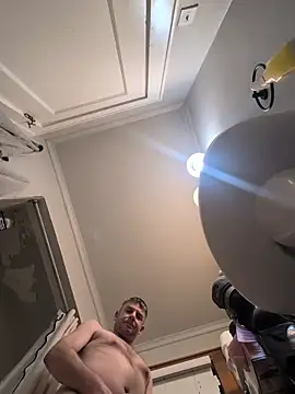 SitOnMyFace8426 webcam