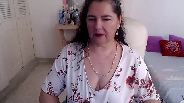 leonela_69 webcam