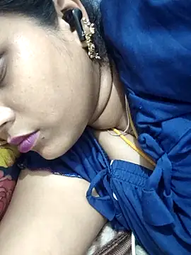 sweetqueen143 webcam