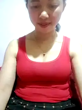 trieutrieu20 - TRIEUTRIEU20's free webcam - UK Sex Cams