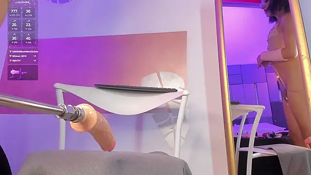 BritannyClaire webcam