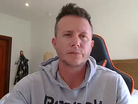 TroyDieselXXX webcam