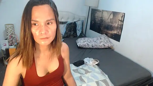 NinaDOM4CUM webcam