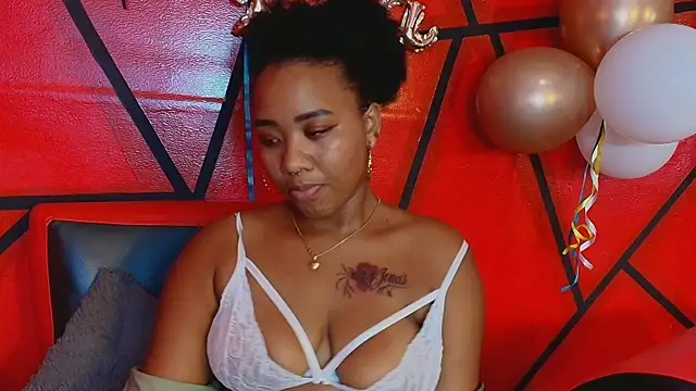 Pamela_Cortezz webcam