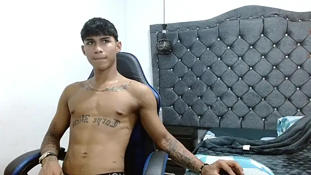 luka_big18 - Luka_big18's free webcam - UK Sex Cams