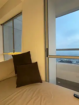 Webcam Model (Karyrios)  is live.Free join now!