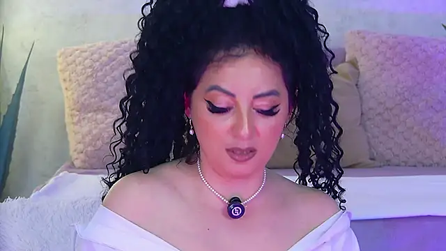 anissia_teaser webcam