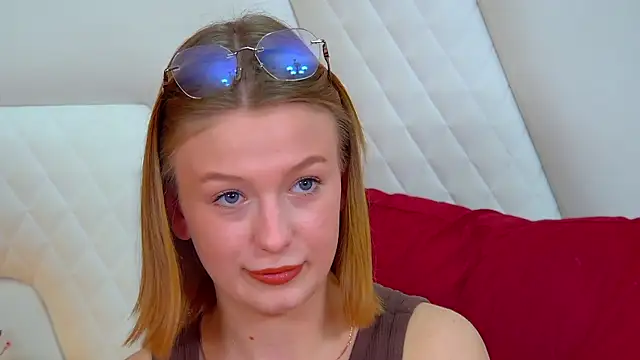 BeatriceBinoche webcam