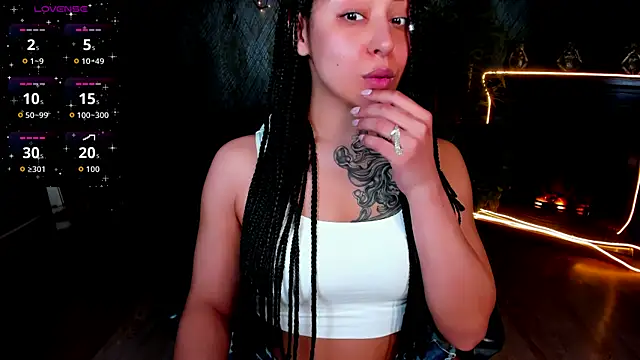 Aisha_Goldstein webcam