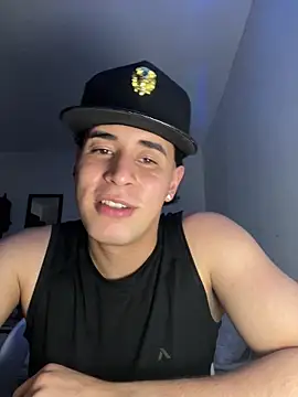 Maximuz1920's live cam