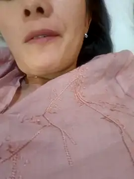 Baby-loveass69 webcam