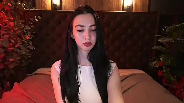 WildKittenX_ live sex cam