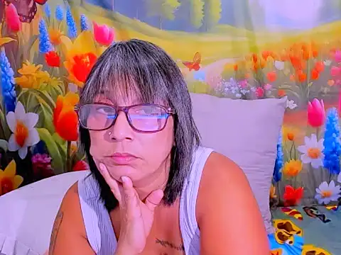 indianroxy - Indianroxy's free webcam - UK Sex Cams