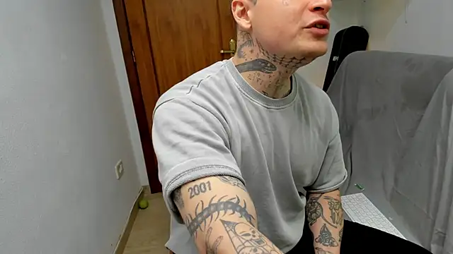 layneinchains webcam