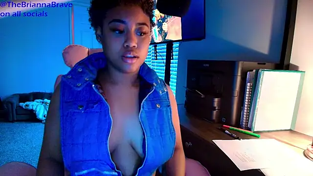 BriannaBrave webcam