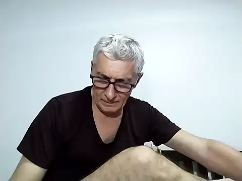 BIGUNCUTHARDCOCK webcam