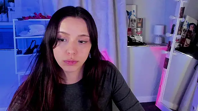 Sahara_Shields webcam